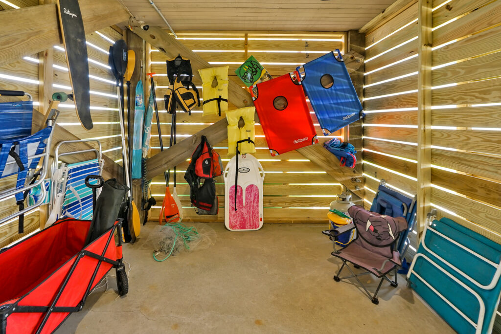 Explore 225makepeacestreet 75